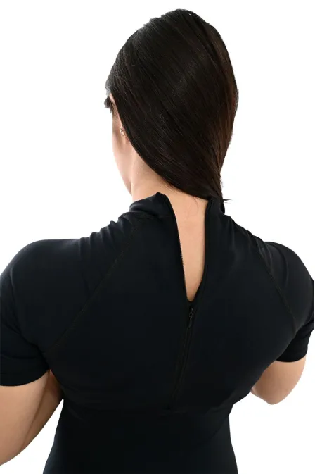 Macaquinho Feminino In The Guard